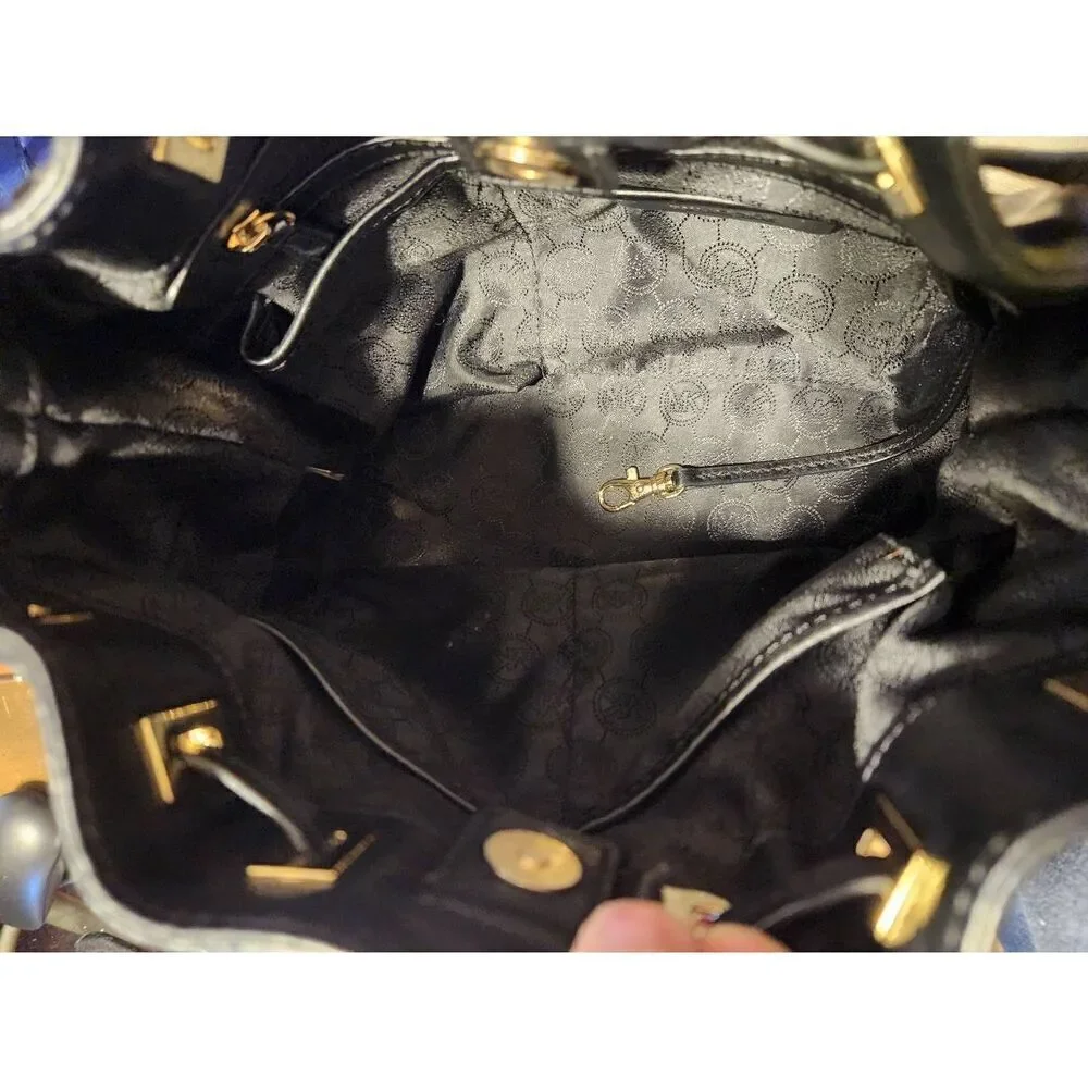 Michael Kors Color Black and gold Shoulder/crossbody Bag
